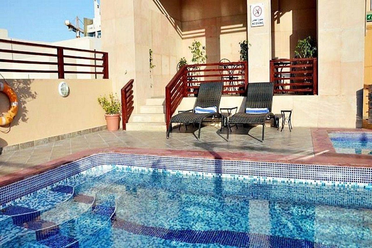 Richmond Greens Hotel Dubai Exterior photo